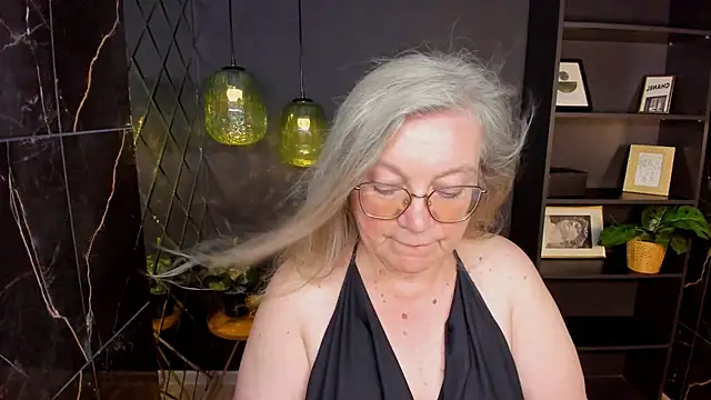 NataliMellow's Live XXX Chat