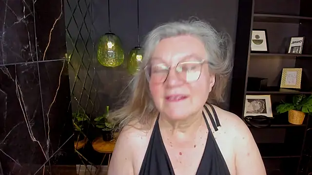 NataliMellow Chat XXX in diretta
