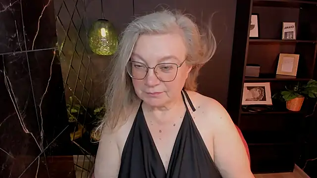 NataliMellow's Live XXX Chat
