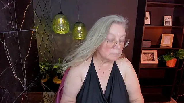 NataliMellow's Webcam Show