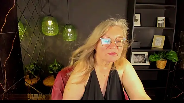 NataliMellow's Webcam Show