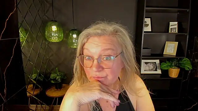 NataliMellow's Live XXX Chat