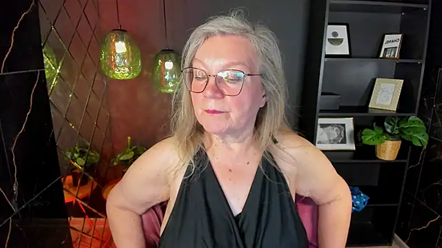 NataliMellow Webcam Show