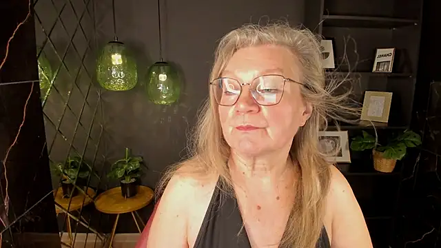 NataliMellow Chat XXX in diretta
