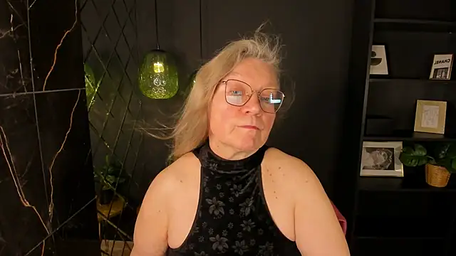 NataliMellow Chat XXX live