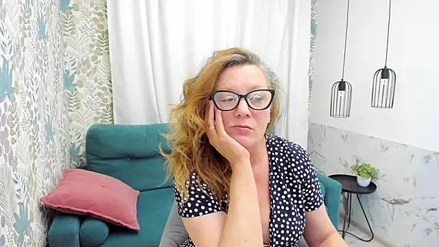 LeaPure's Live XXX Chat
