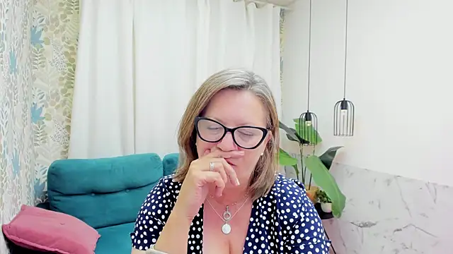 LeaPure Chat XXX live