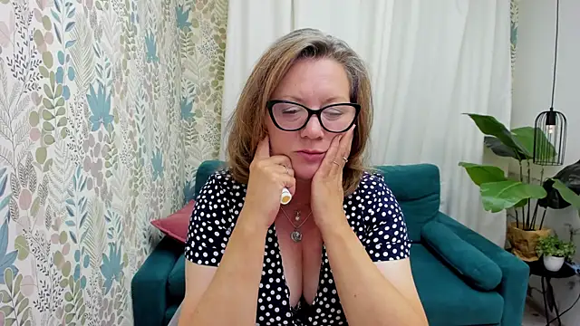 LeaPure Live XXX-chat
