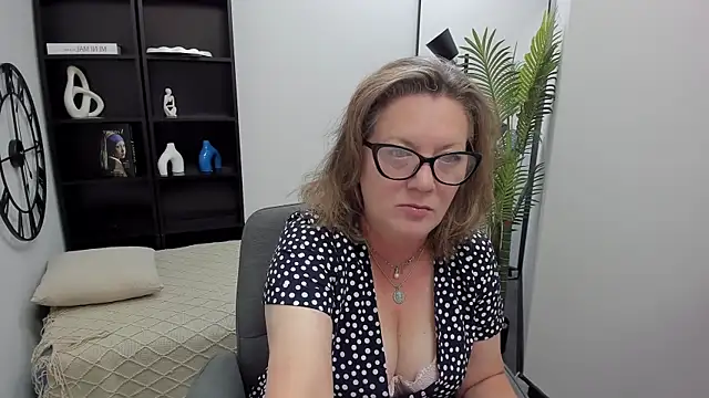 دردشة LeaPure الجنسية المباشرة