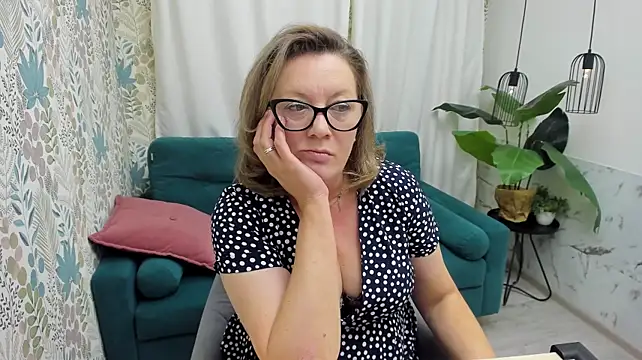 Chatroom XXX en direct de LeaPure