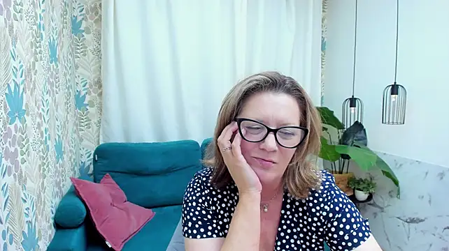 LeaPure's Live XXX Chat