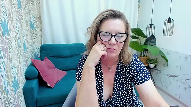 LeaPure's Live XXX Chat