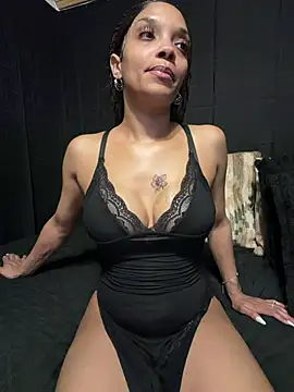 Chat XXX en directo de Rakiyahcharms