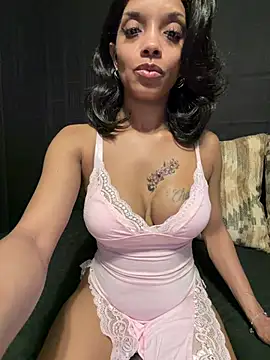 Rakiyahcharms' Webcam Show