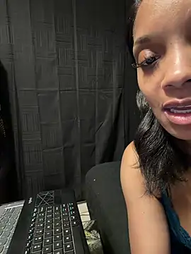 Rakiyahcharms' Webcam Show