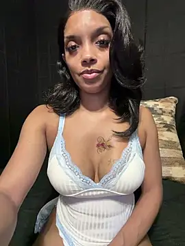 Czat XXX na żywo – Rakiyahcharms