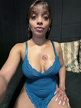 Rakiyahcharms' Webcam Show