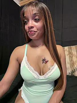 Rakiyahcharms' Webcam Show