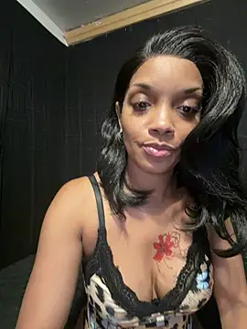 Rakiyahcharms Show in webcam