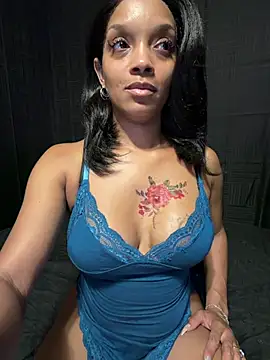 Rakiyahcharms' Webcam Show