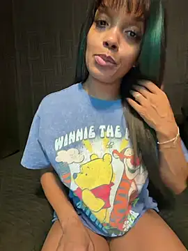 Rakiyahcharms ওয়েবক্যাম শো