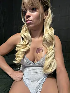 Rakiyahcharms Chat XXX in diretta