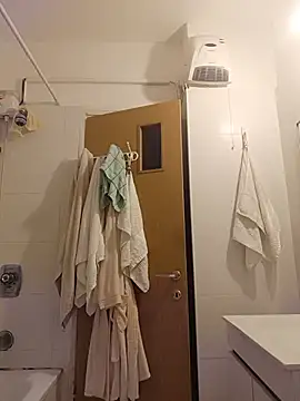 عرض كام Miki20677