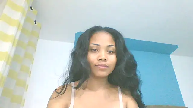 naya86 Show in webcam