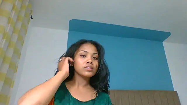 Chat +18 de naya86 ao vivo