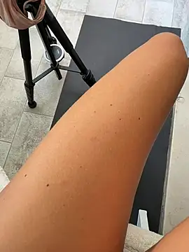 Wet-Pussycat's Live XXX Chat