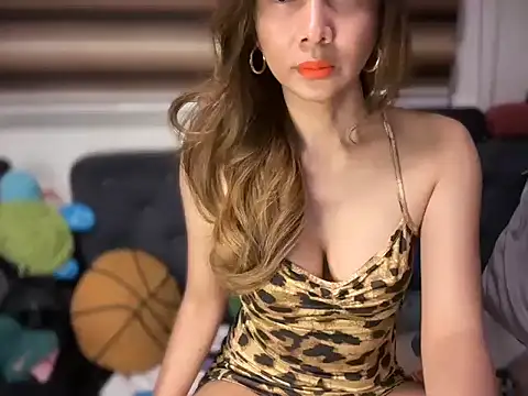 Bigsurpriseforyoux Show in webcam