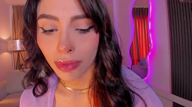 Sarah_Stone_ Adlı Modelin Canlı XXX Sohbeti