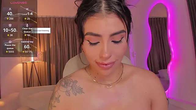 Sarah_Stone_'s Live XXX Chat