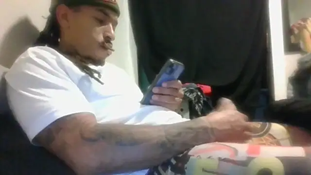 BigWayneBabyXXX: διαδικτυακό σόου στην κάμερα