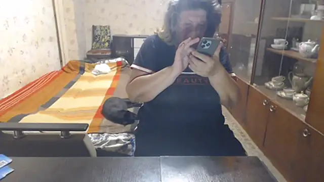HotLusi Adlı Modelin Canlı XXX Sohbeti