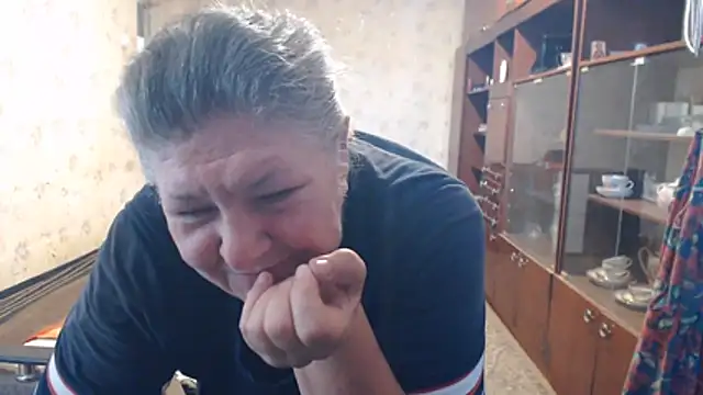 Chat +18 de HotLusi ao vivo