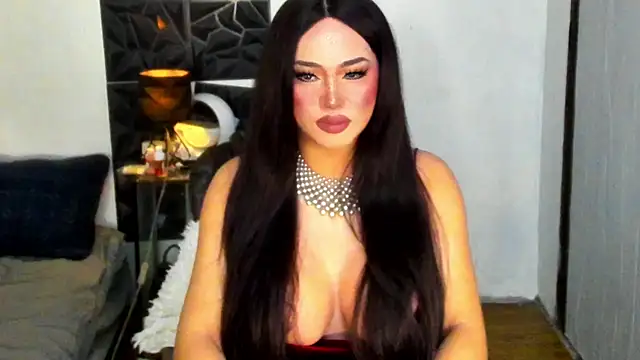 Pokazy przed kamerką – fancySHAINExxx