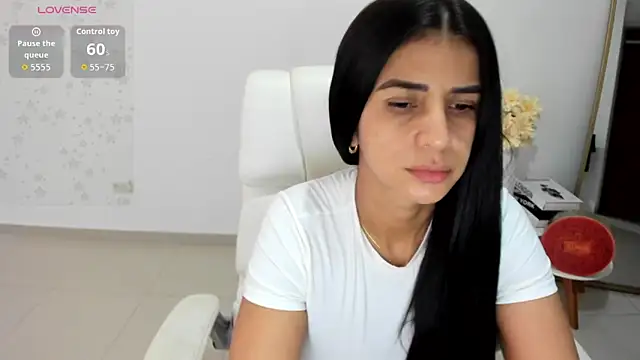 غرفة دردشة renata_t_ المباشرة