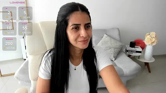 renata_t_'s Live XXX Chat