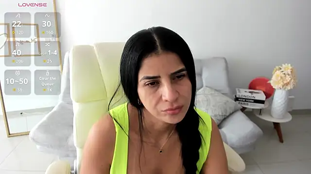 renata_t_ Live XXX-Chat
