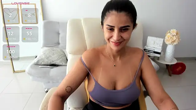 renata_t_'s Live XXX Chat