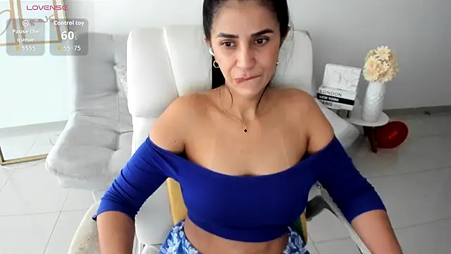 renata_t_'s Live XXX Chat
