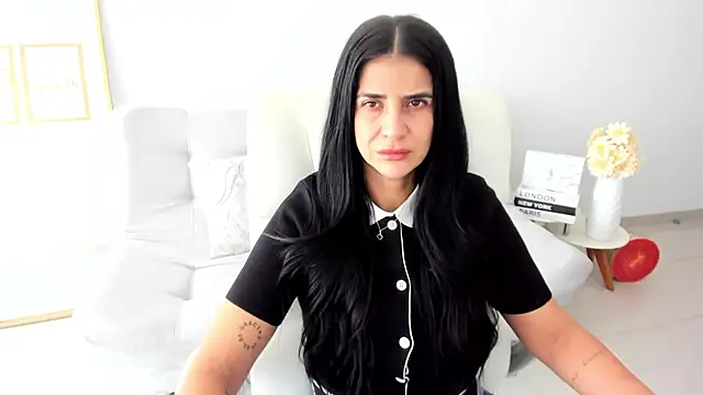 renata_t_'s Live XXX Chat
