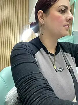 Chat +18 de angelasm ao vivo