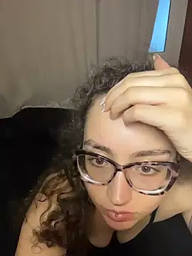 ladyturtle Show in webcam