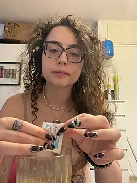 ladyturtle Webcam show