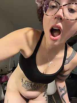 Chat +18 de ladyturtle ao vivo