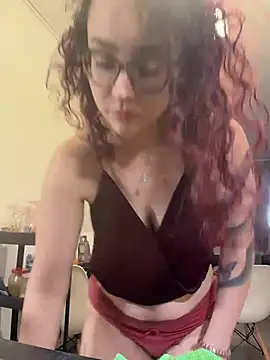 ladyturtle Show in webcam