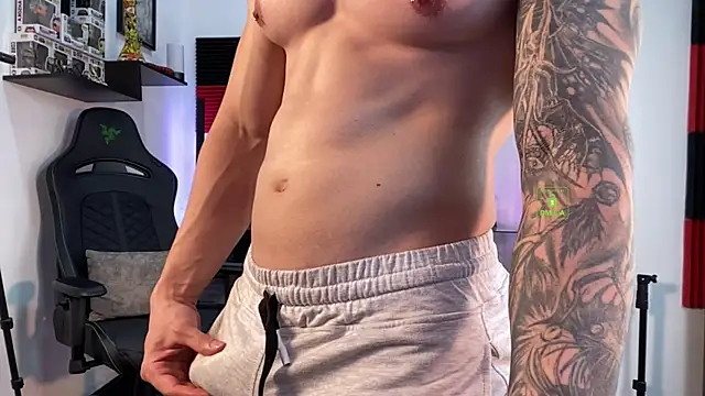 Show modela knimh na web-kameri