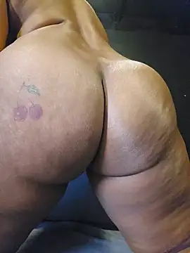 NILMINI-SHERON Show in webcam